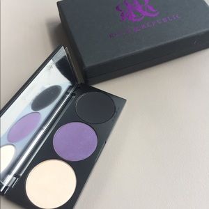 RARE Rock & Republic Eyeshadow Palette NEW